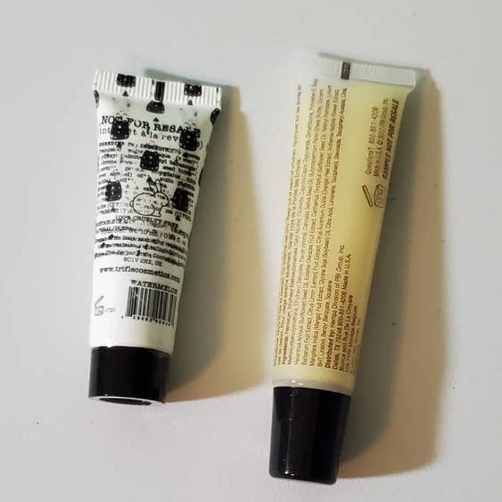 LOT Hempz Herbal Lip Balm & Trifle Lip Scrub